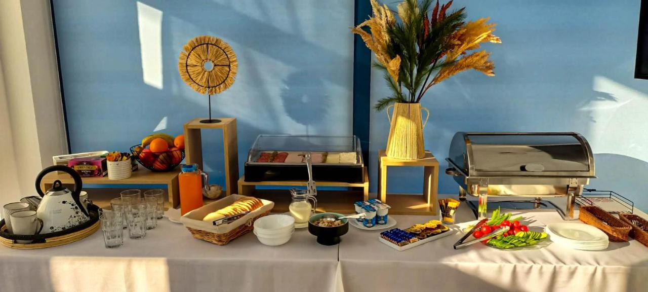 Deja Blue - Adult Only Hotel Sfantu Gheorghe  Ngoại thất bức ảnh